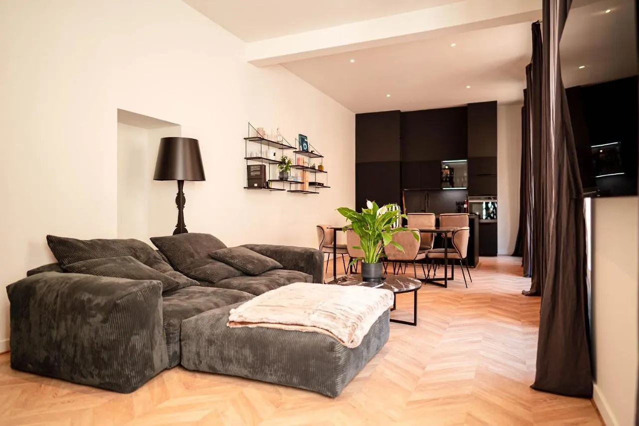 Hotel Particulier 123M² Centre Historique Avignon. 0*, أفينيون