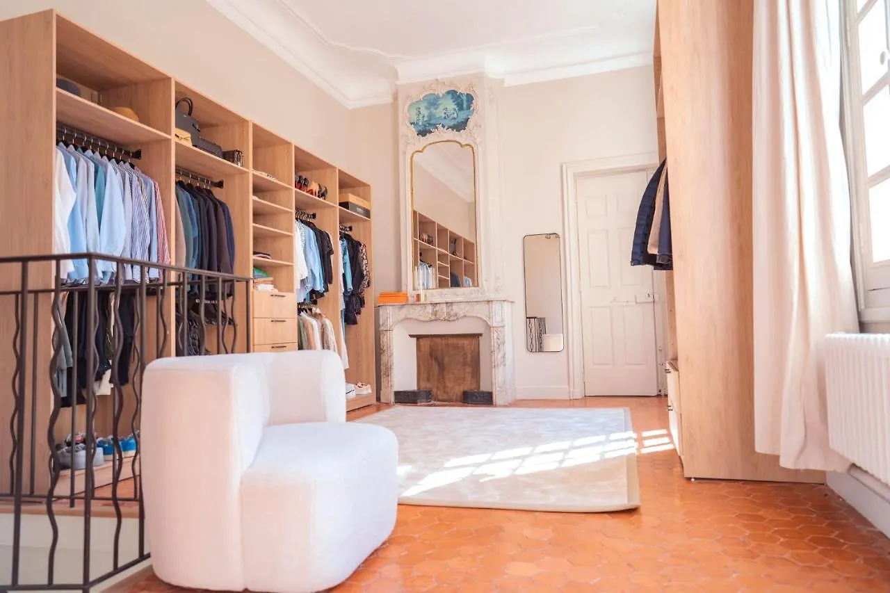 شقة Hotel Particulier 123M² Centre Historique Avignon.